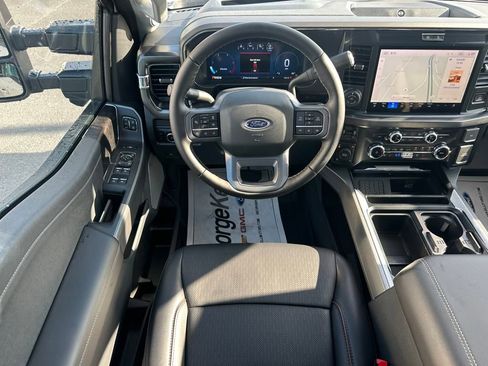 New 2025 Ford F350 Lariat w/ Lariat Ultimate Package image 39