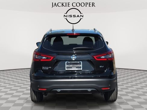 Used 2020 Nissan Rogue Sport SV image 6