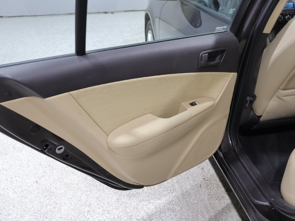 Used 2009 Hyundai Sonata GLS FWD image 17