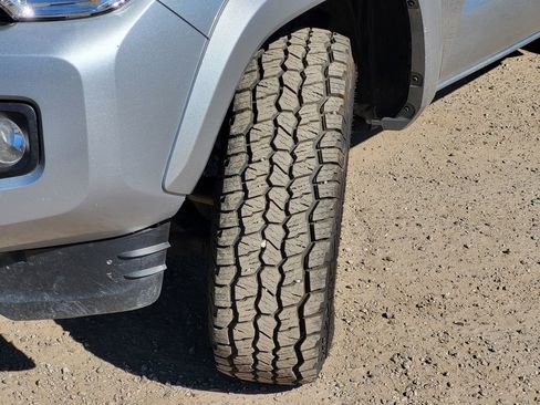 Used 2023 Toyota Tacoma SR5 w/ Technology Package image 11