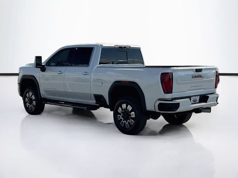 Used 2025 GMC Sierra 3500 Denali w/ Denali Reserve Package AWD/4WD image 7
