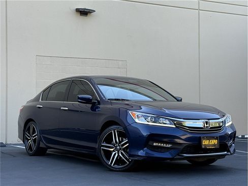 Used 2017 Honda Accord Sport image 24