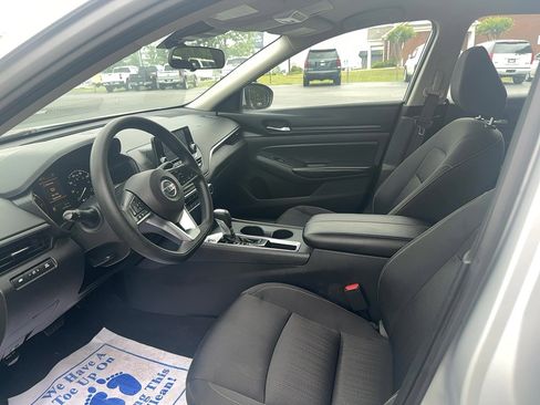 Used 2022 Nissan Altima 2.5 S image 11