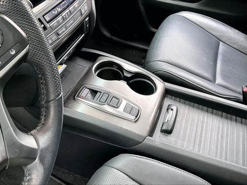 Used 2023 Honda Passport EX-L image 16