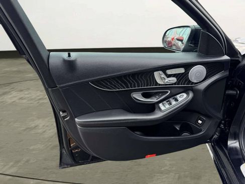 Used 2016 Mercedes-Benz C 300 4MATIC Sedan image 13