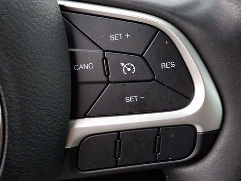 Used 2018 Jeep Compass Latitude AWD/4WD image 20