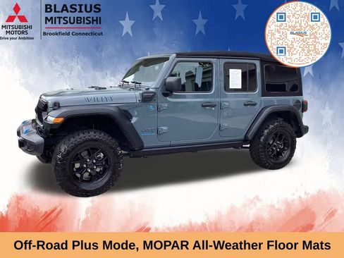 Used 2024 Jeep Wrangler Unlimited AWD/4WD image 23
