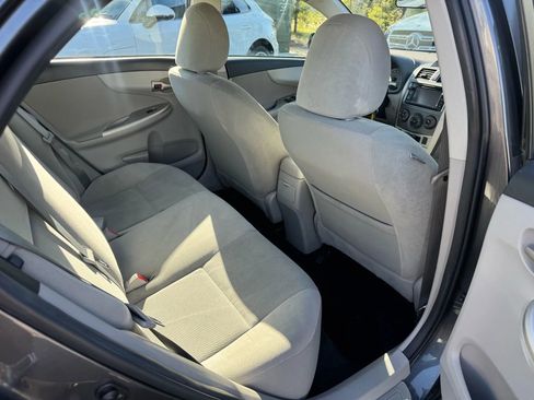 Used 2013 Toyota Corolla L image 16