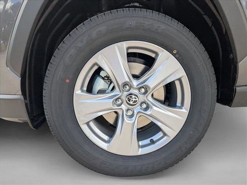 New 2025 Toyota RAV4 XLE image 10