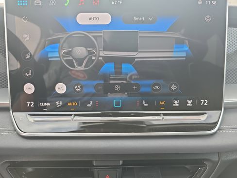 New 2026 Volkswagen Tiguan SE FWD image 21