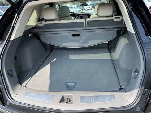 Certified 2022 Cadillac XT5 Premium Luxury image 11