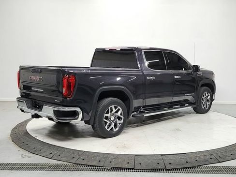 Used 2023 GMC Sierra 1500 SLT w/ SLT Premium Package AWD/4WD image 7