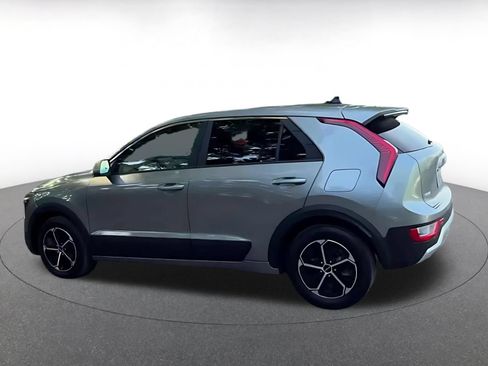 Used 2026 Kia Niro LX FWD image 16