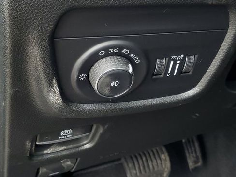 New 2026 Jeep Grand Cherokee Limited image 16