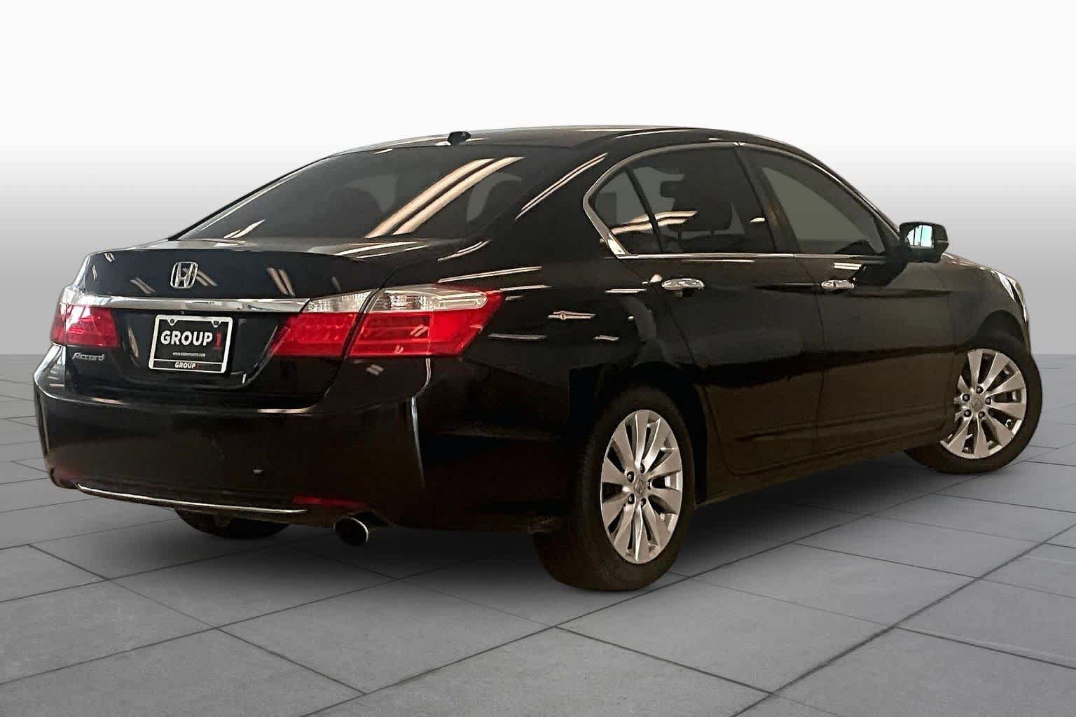 Used 2015 Honda Accord EX-L image 11