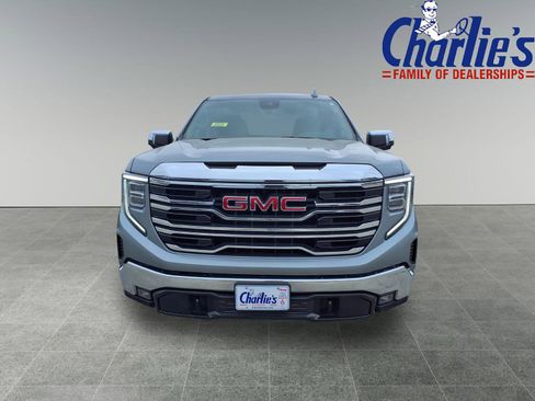 Used 2025 GMC Sierra 1500 SLT AWD/4WD image 2