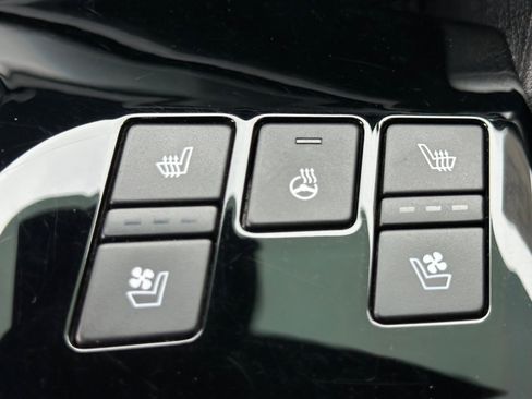 Used 2025 Kia Sportage SX FWD image 26