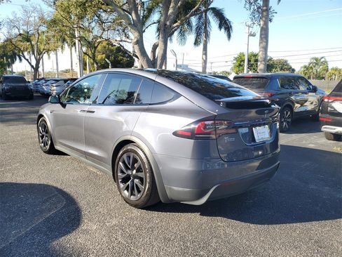 Used 2023 Tesla Model X image 4