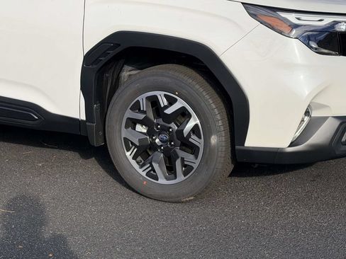 Certified 2026 Subaru Forester Premium AWD/4WD image 7