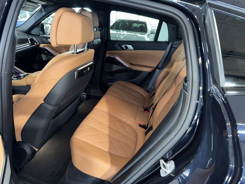 Used 2025 BMW X6 xDrive40i AWD/4WD image 15