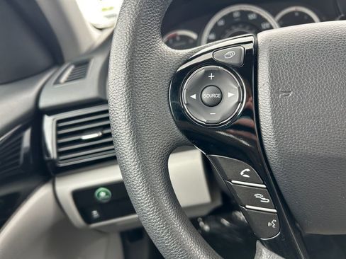 Used 2017 Honda Accord LX image 16