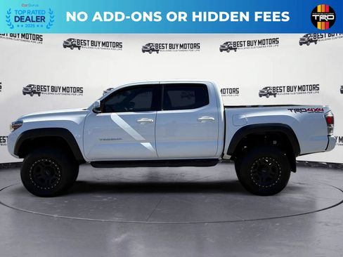 Used 2021 Toyota Tacoma TRD Off-Road w/ Technology Package AWD/4WD image 5