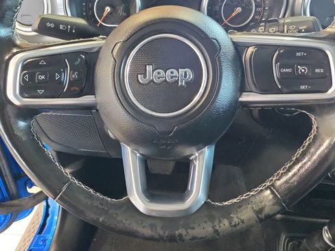 Used 2023 Jeep Wrangler Unlimited Sahara w/ Cold Weather Group AWD/4WD image 19