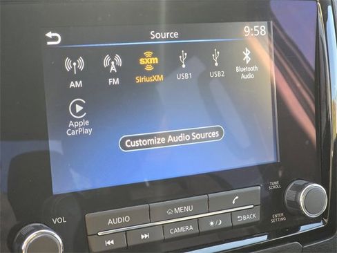 Used 2023 Nissan Frontier SV image 6