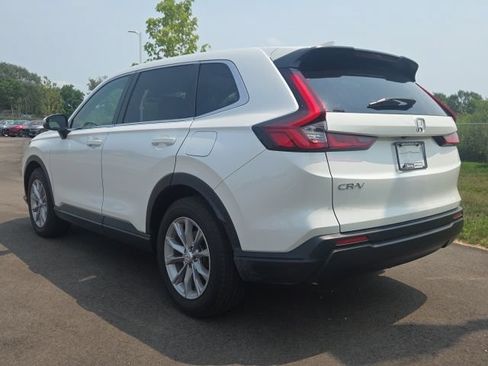 Used 2025 Honda CR-V EX image 14