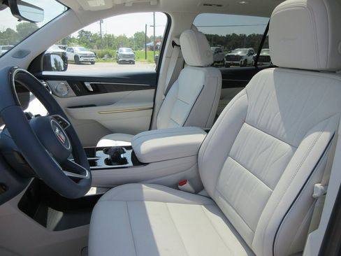 New 2026 Buick Enclave Avenir w/ Super Cruise Package image 13