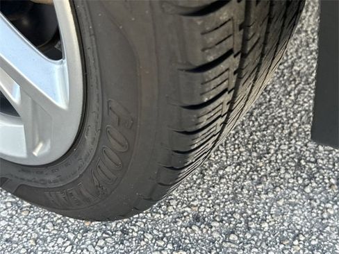 Certified 2022 Hyundai Kona SEL w/ Convenience Package image 12