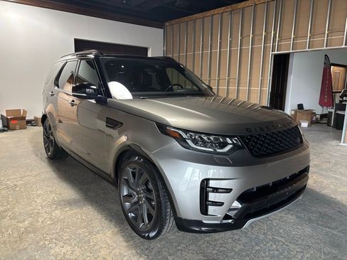 Used 2017 Land Rover Discovery HSE Luxury image 4