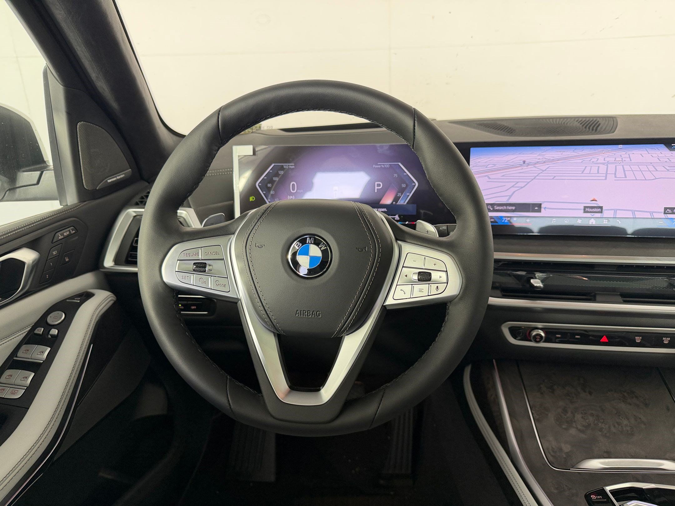 Used 2027 BMW X7 xDrive40i w/ Premium Package AWD/4WD image 11