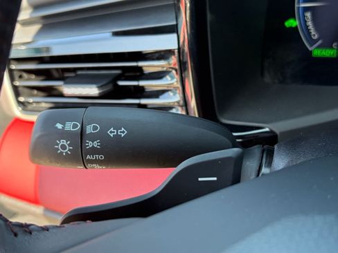 Used 2025 Toyota Camry XSE FWD image 20