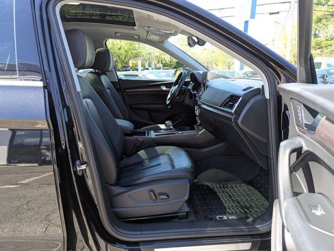 Used 2021 Audi Q5 2.0T Premium w/ Convenience Package AWD/4WD image 32