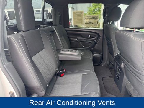 Used 2019 Nissan Titan SV w/ SV Convenience Package image 20