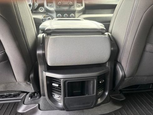 Used 2022 RAM 1500 Big Horn AWD/4WD image 12
