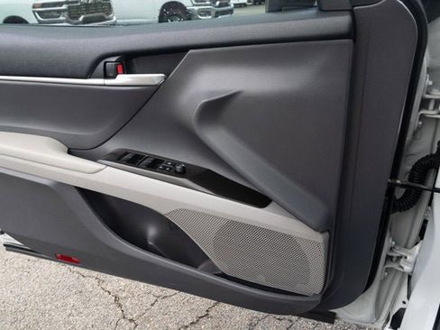 Used 2023 Toyota Camry SE image 25