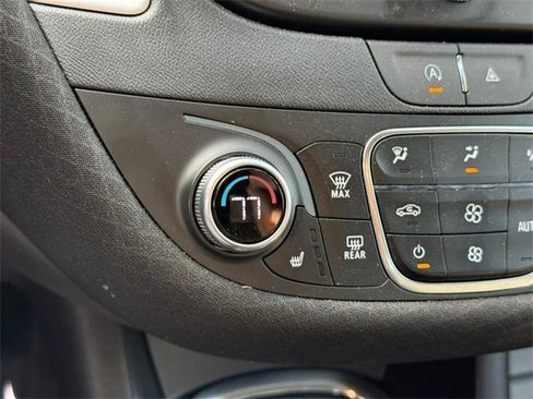 Used 2024 Chevrolet Malibu LT image 23