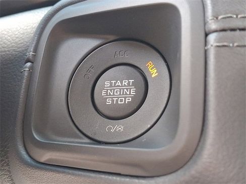 New 2025 Jeep Wrangler Unlimited Rubicon image 15