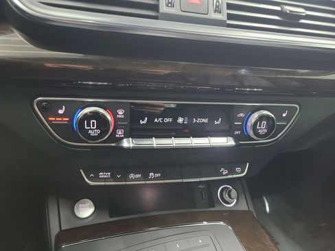 Used 2019 Audi Q5 2.0T Premium image 31