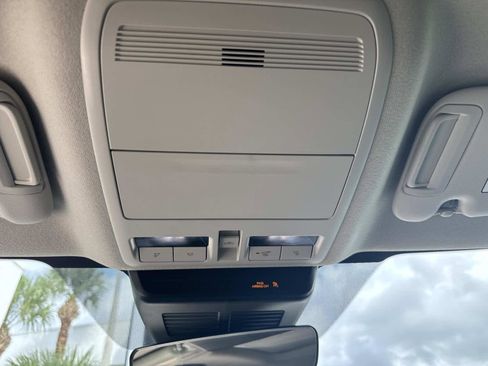 Used 2024 MAZDA CX-30 AWD 2.5 S w/ Preferred Package image 31