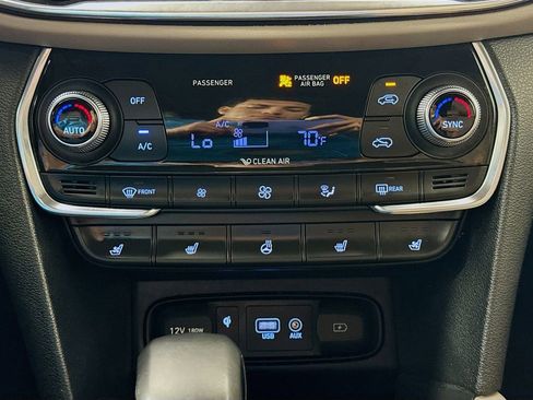 Used 2019 Hyundai Santa Fe FWD image 16