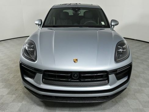 Certified 2025 Porsche Macan image 36
