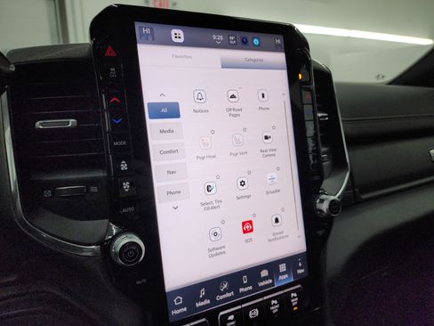 Used 2025 RAM 3500 Laramie image 59