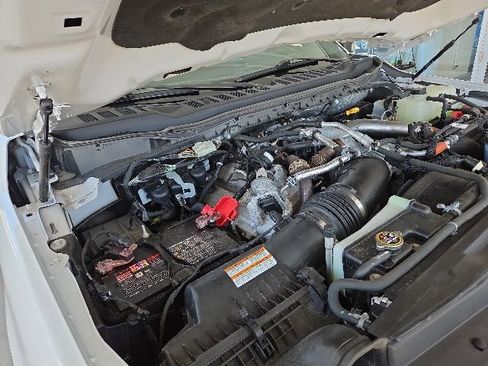 Used 2023 Ford F350 Platinum AWD/4WD image 90