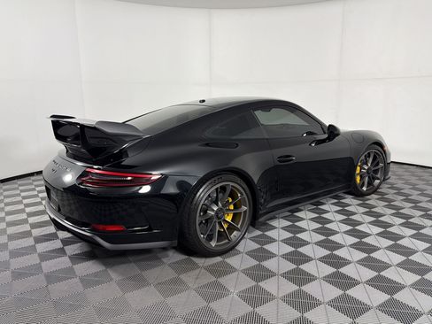 Certified 2019 Porsche 911 GT3 RWD image 9