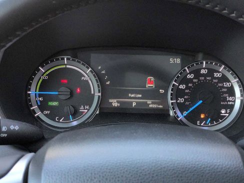 Used 2023 Toyota Highlander XLE image 34