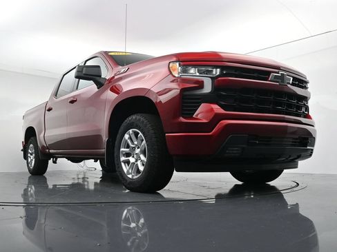 Used 2023 Chevrolet Silverado 1500 RST AWD/4WD image 32