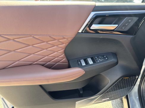 New 2025 Mitsubishi Outlander SEL image 15